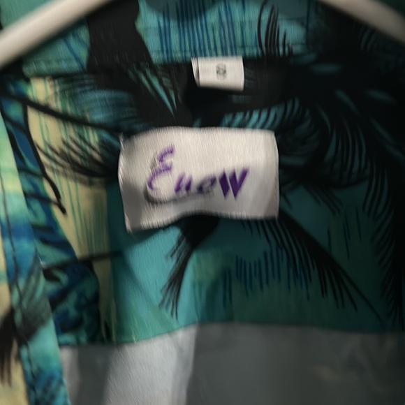 EUOW Men’s Casual Button Up shirt. - Picture 3 of 3